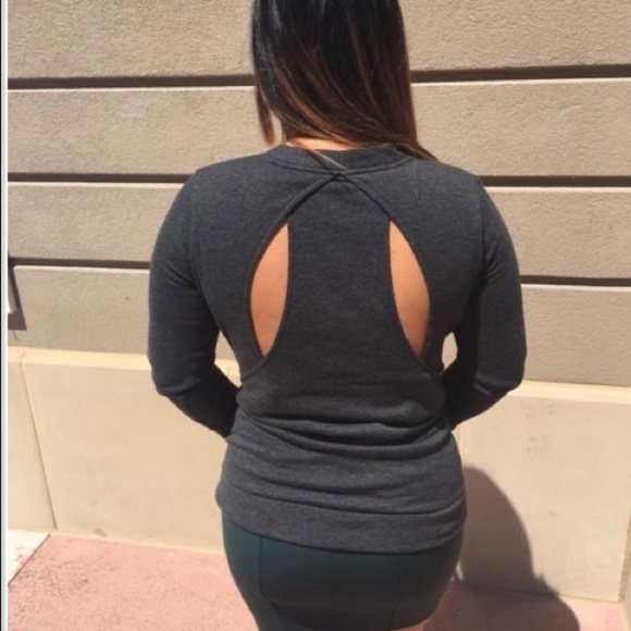 Lululemon & go Endeavor long sleeve heathered black cutout sweater size 4 - Picture 1 of 14